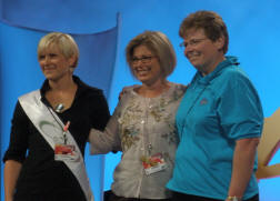 Lynsay Mahon, Tami White and Mary Polcin